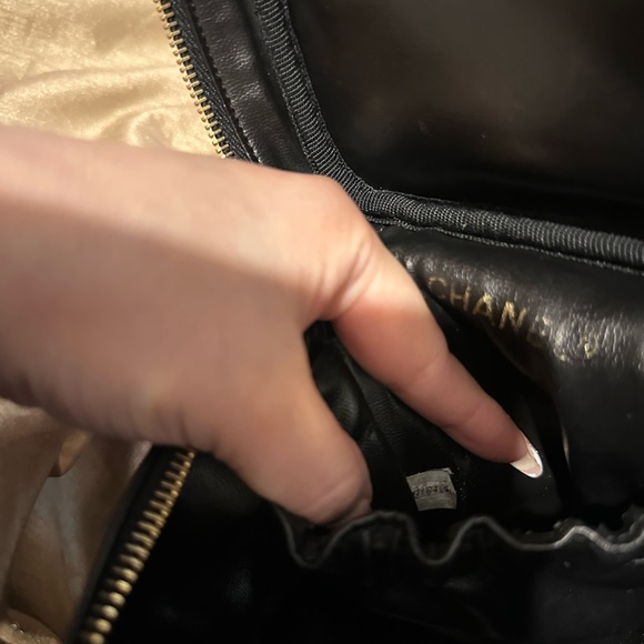 ❌SOLD❌Chanel Vanity - Picture 10 of 10